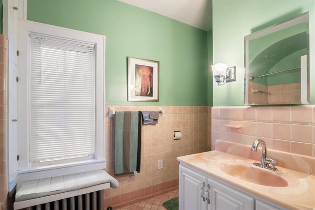 48525 Eight Mile Road, Northville, MI 48167