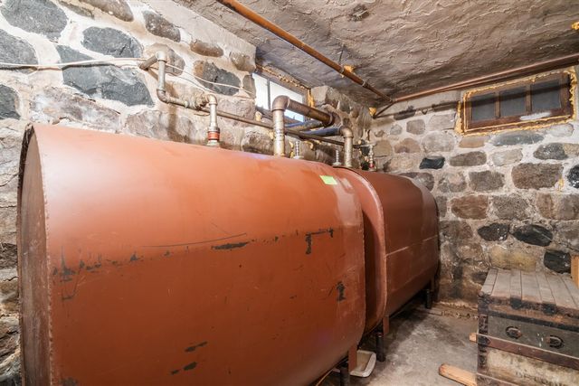 48525 Eight Mile Road, Northville, MI 48167