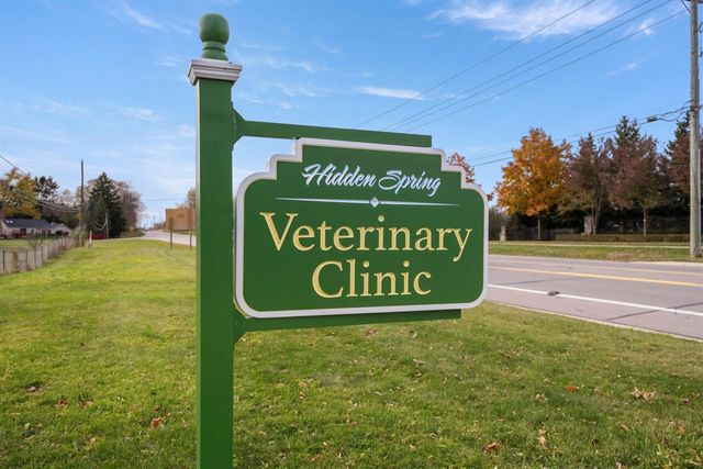 48525 Eight Mile Road, Northville, MI 48167