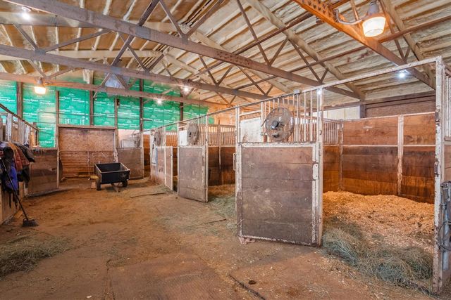 48525 Eight Mile Road, Northville, MI 48167