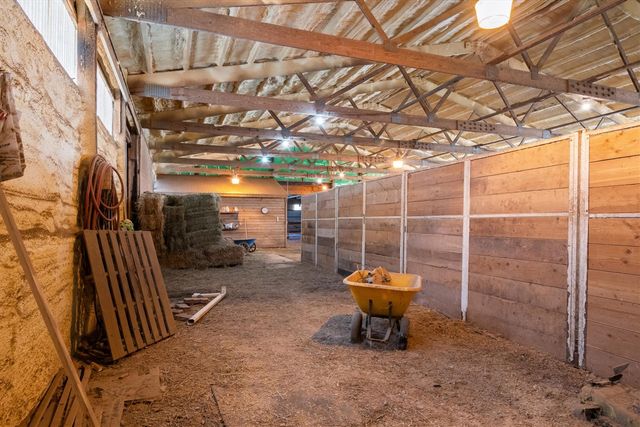 48525 Eight Mile Road, Northville, MI 48167