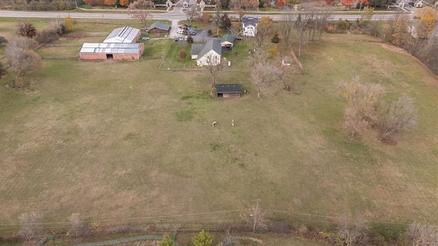 48525 Eight Mile Road, Northville, MI 48167