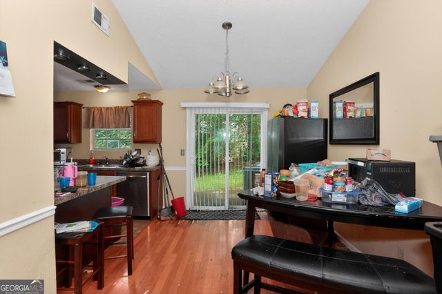 1632 Carrie Springs NW, Kennesaw, GA 30144