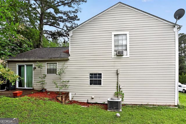 1632 Carrie Springs NW, Kennesaw, GA 30144