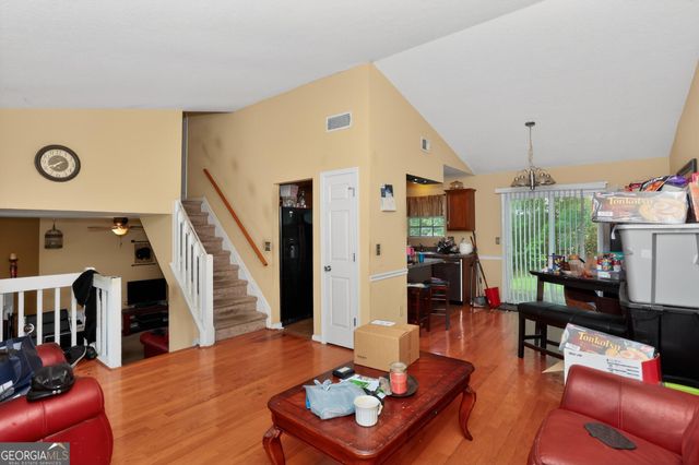 1632 Carrie Springs NW, Kennesaw, GA 30144