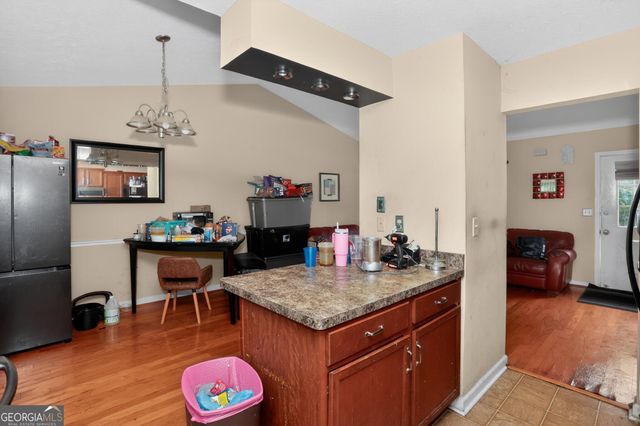 1632 Carrie Springs NW, Kennesaw, GA 30144