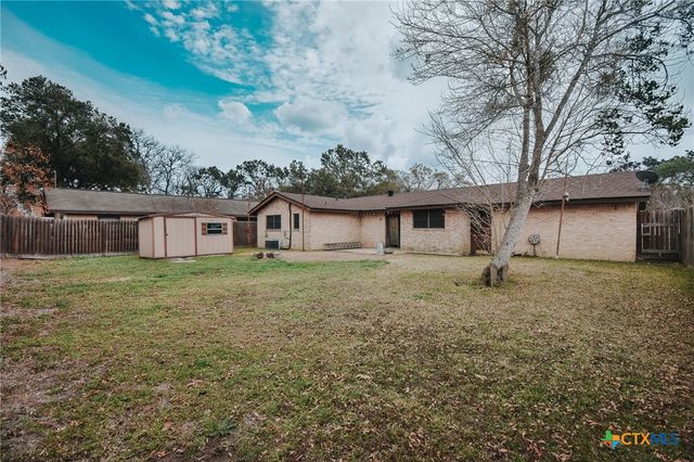3308 Erwin Avenue, Victoria, TX 77901