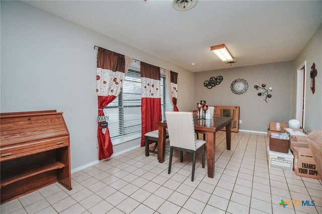 3308 Erwin Avenue, Victoria, TX 77901