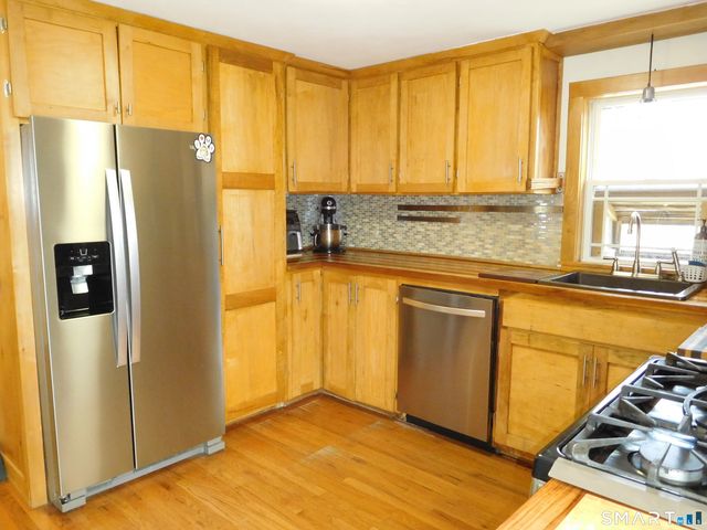 21 Sunrise Drive, Torrington, CT 06790