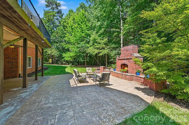 2110 Highland Forest Drive, Marvin, NC 28173