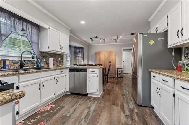 2400 Carrington Drive, Mobile, AL 36695
