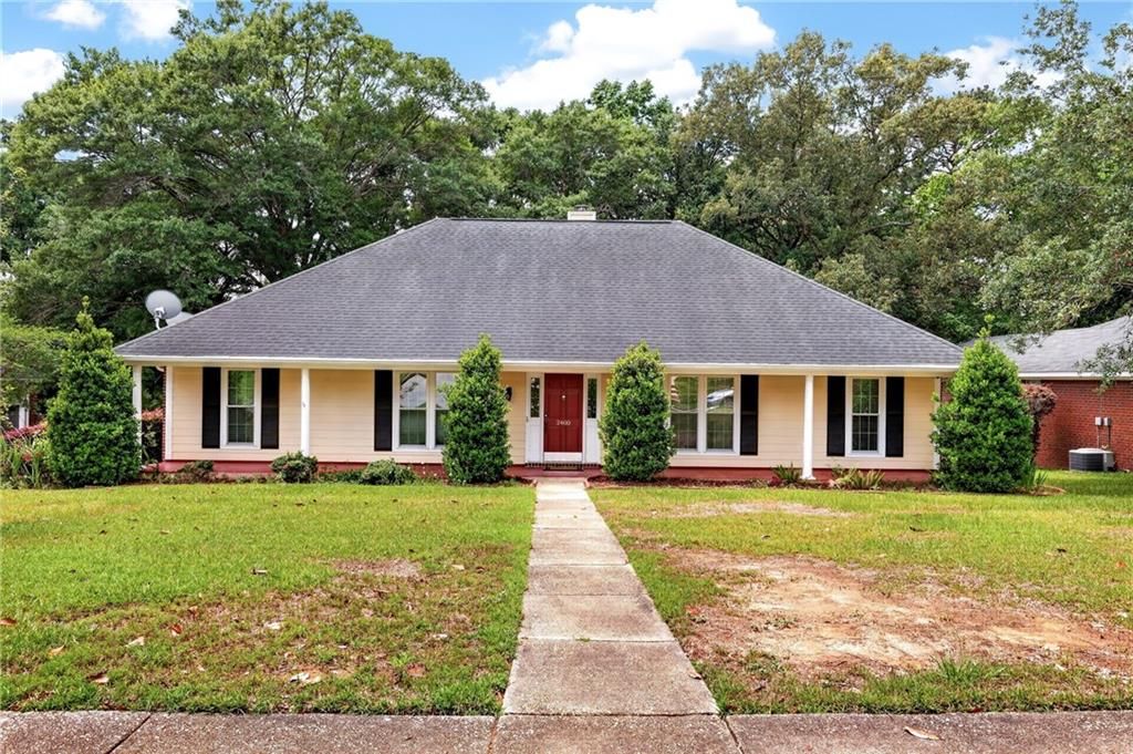 2400 Carrington Drive, Mobile, AL 36695