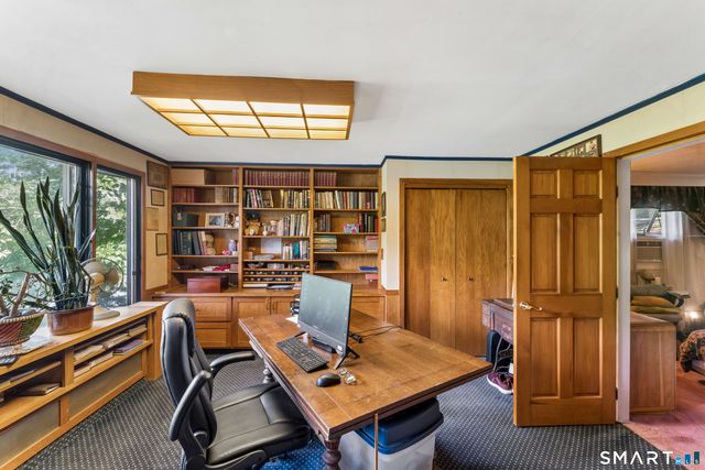 77 Algonquin Trail, Newtown, CT 06482