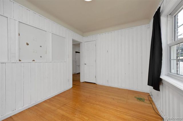 16713 Glastonbury Road, Detroit, MI 48219