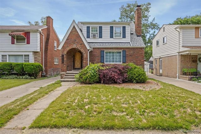 16713 Glastonbury Road, Detroit, MI 48219