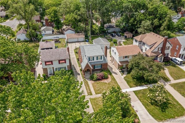 16713 Glastonbury Road, Detroit, MI 48219