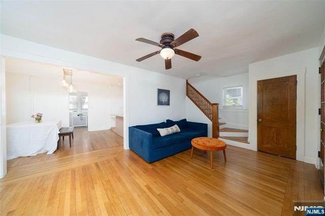 1096 Stasia Street, Teaneck, NJ 07666