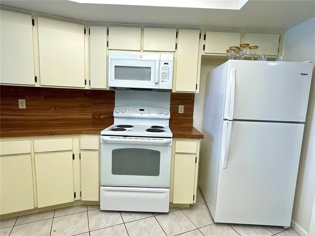 16517 NORWOOD DRIVE, Tampa, FL 33624