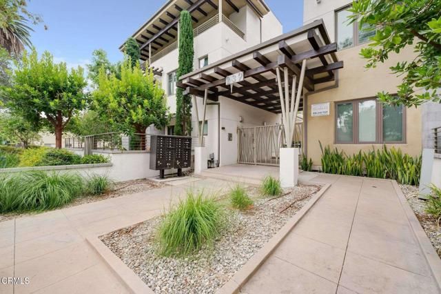 239 S Marengo Avenue 201, Pasadena, CA 91101