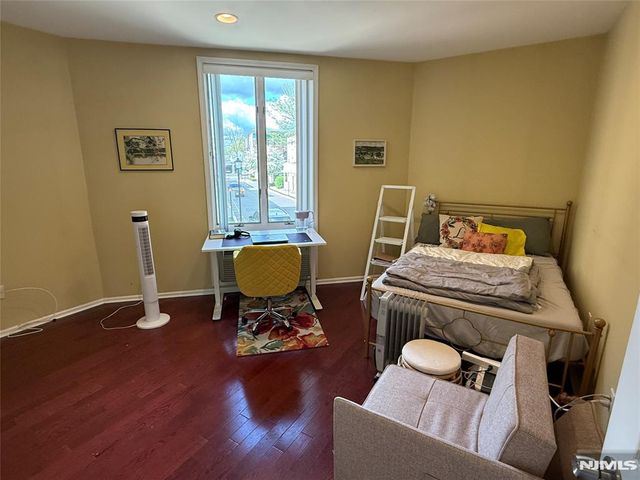 50 Pine 214, Montclair, NJ 07042