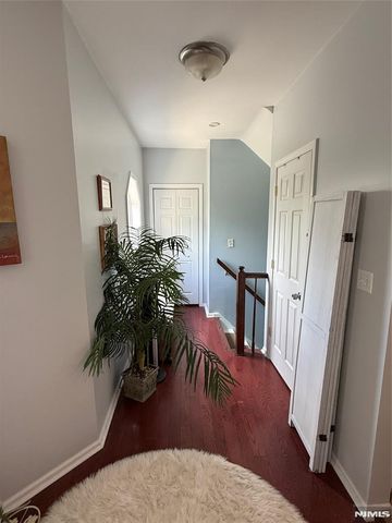 50 Pine 214, Montclair, NJ 07042