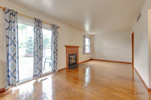 7459 Grant Circle, Hanover Park, IL 60133