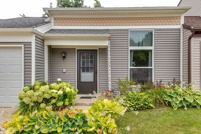7459 Grant Circle, Hanover Park, IL 60133