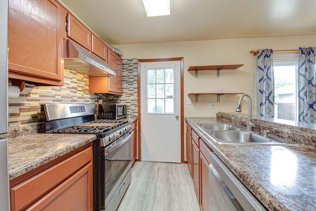 7459 Grant Circle, Hanover Park, IL 60133