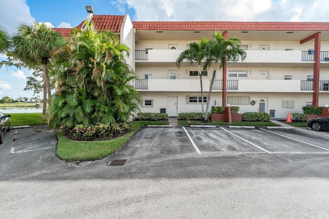9500 N Hollybrook Lake Dr 109, Pembroke Pines, FL 33025