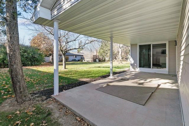 1635 N MCINTOSH DRIVE, Appleton, WI 54914