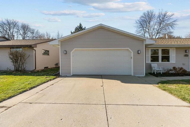 1635 N MCINTOSH DRIVE, Appleton, WI 54914