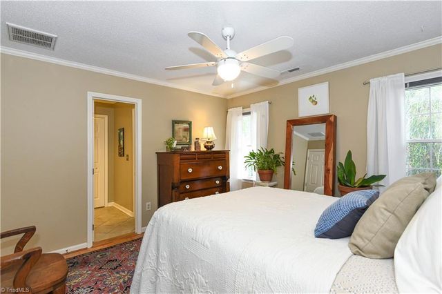 3808 New Garden, Greensboro, NC 27410