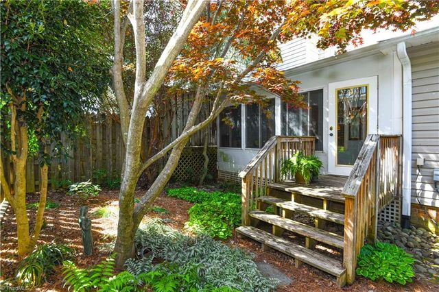 3808 New Garden, Greensboro, NC 27410