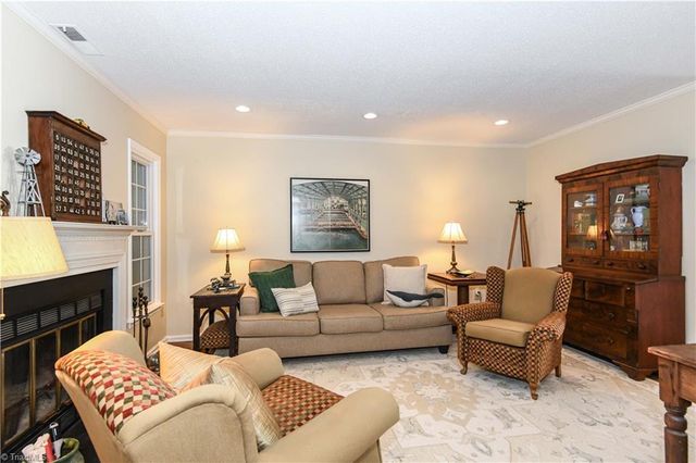 3808 New Garden, Greensboro, NC 27410