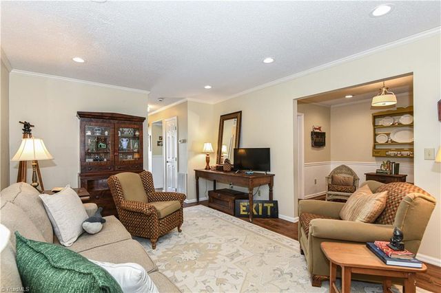 3808 New Garden, Greensboro, NC 27410