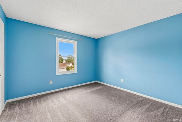 4205 Foxfire Drive, South Bend, IN 46628