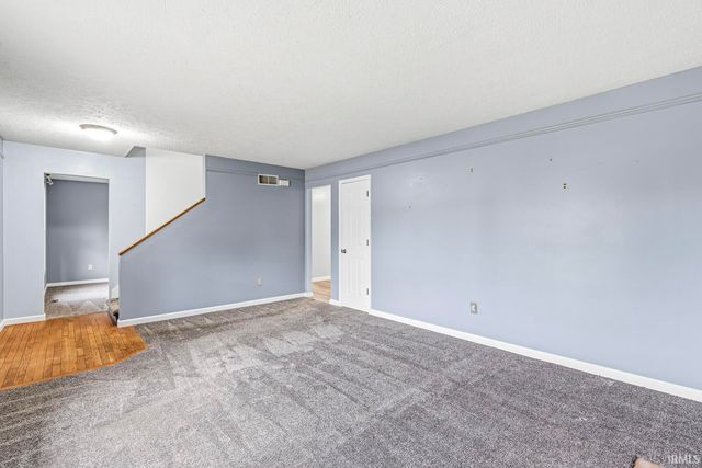4205 Foxfire Drive, South Bend, IN 46628