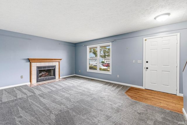 4205 Foxfire Drive, South Bend, IN 46628