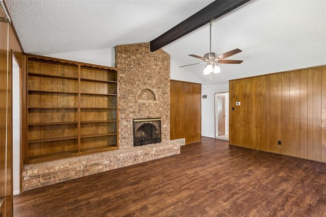 7625 Circle Drive, North Richland Hills, TX 76180