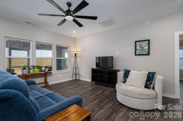 5207 Piedmont Run Road, Mount Holly, NC 28120