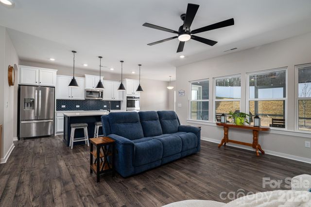 5207 Piedmont Run Road, Mount Holly, NC 28120