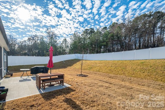 5207 Piedmont Run Road, Mount Holly, NC 28120