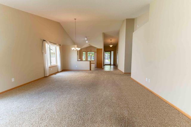 2880 126th Avenue NW, Coon Rapids, MN 55448