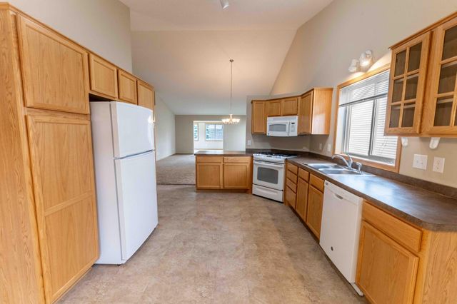 2880 126th Avenue NW, Coon Rapids, MN 55448