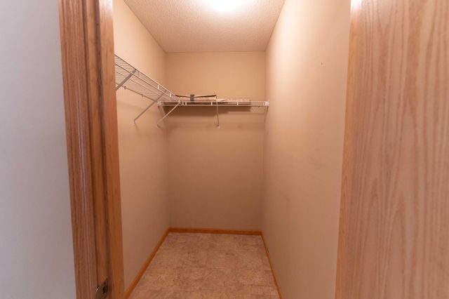 2880 126th Avenue NW, Coon Rapids, MN 55448