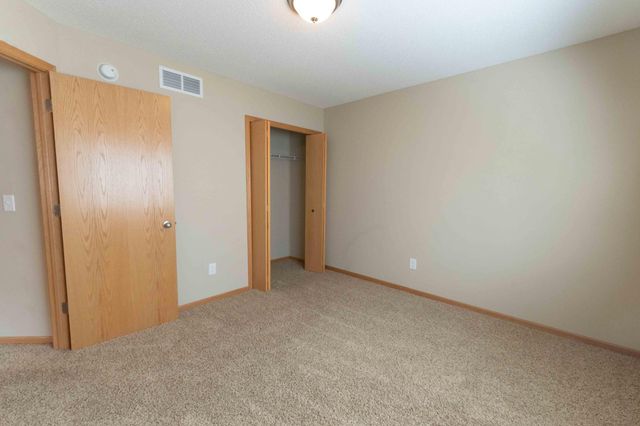 2880 126th Avenue NW, Coon Rapids, MN 55448