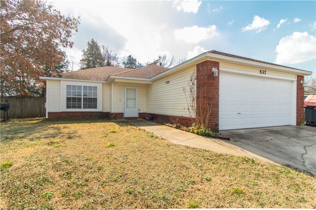 537 Richland Creek Avenue, Elkins, AR 72727