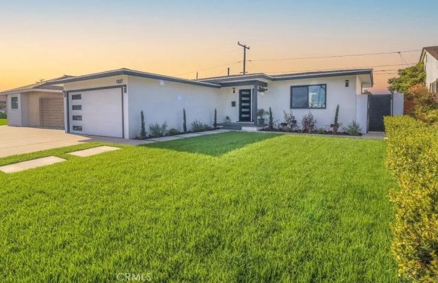 1537 W 180th, Gardena, CA 90248