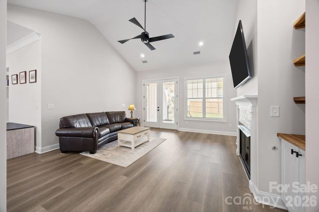 214 S Cedar Street, Belmont, NC 28012