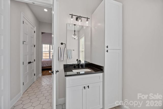 214 S Cedar Street, Belmont, NC 28012